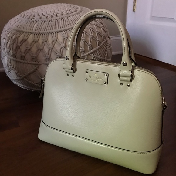 KATE SPADE Like New White Cream Wellesley Purse - Picture 7 of 7